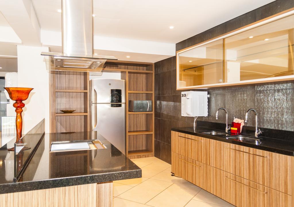 Apartamento Na Beira Mar De Fortaleza - Edificio Landscape Esterno foto